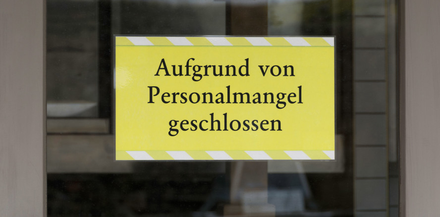 Guter Lohn, kurze Woche: Zahnarzt sucht Team und findet keins