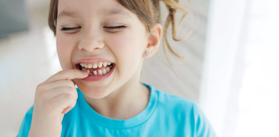 Bestimmt das Körpergewicht den Zeitpunkt des Zahndurchbruchs?