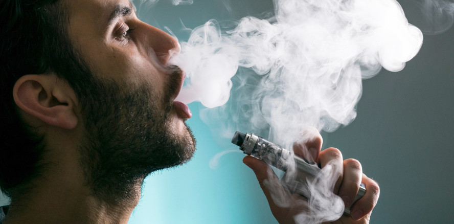 Welche Rolle spielen E-Zigaretten bei Zahnfleischerkrankungen?