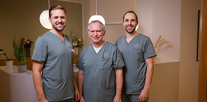 3 Spezialisten, 2 Inhaber, 1 Praxis