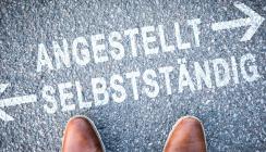 Selbstständige Tätigkeit versus abhängige Beschäftigung
