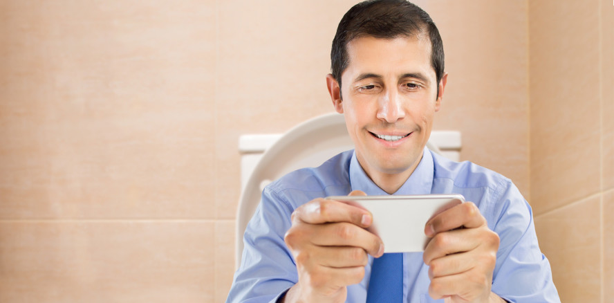 Jeder zweite Angestellte schummelt bei der Toilettenpause