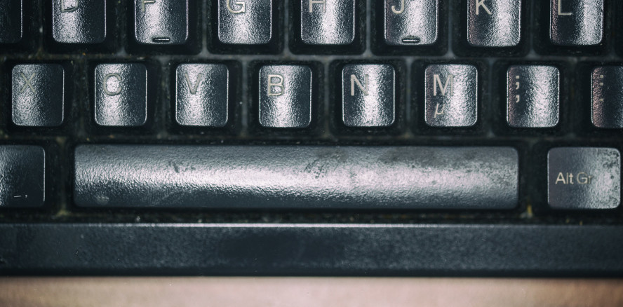 Benutzung eines Computers im Behandlungszimmer