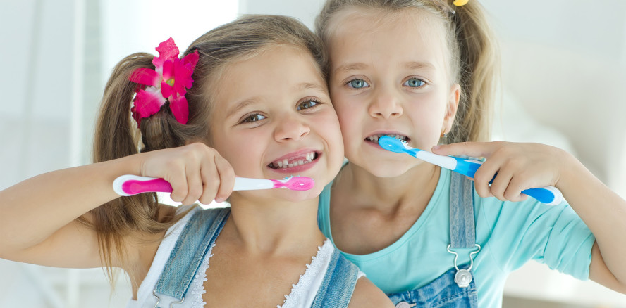 Trotz Corona – Zähneputzen in der Kita bleibt unverzichtbar