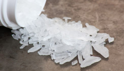 Crystal Meth – Modedroge mit verheerenden oralen Folgen