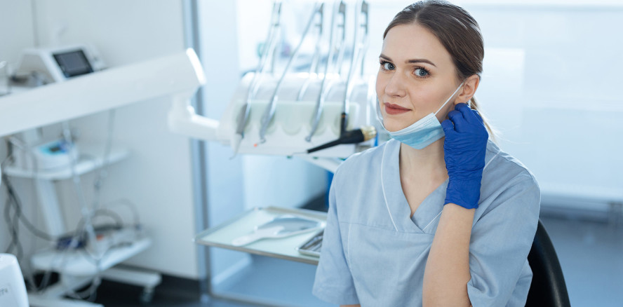 Junge Zahnärzte verdienen monatlich 4.500 Euro