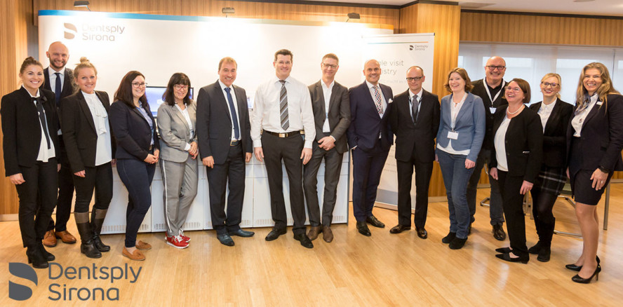 Produktdemonstrationen von Dentsply Sirona zur Fachdental mitte