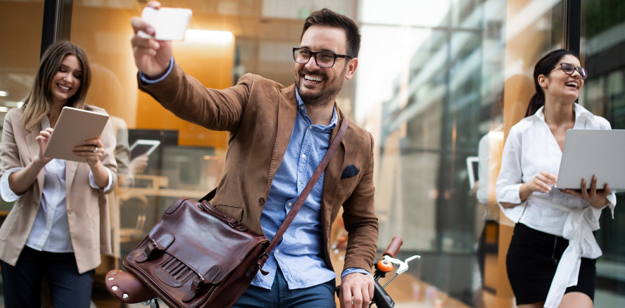 Ständige Bereitschaft an Tablet und Smartphone beeinflusst Gesundheit