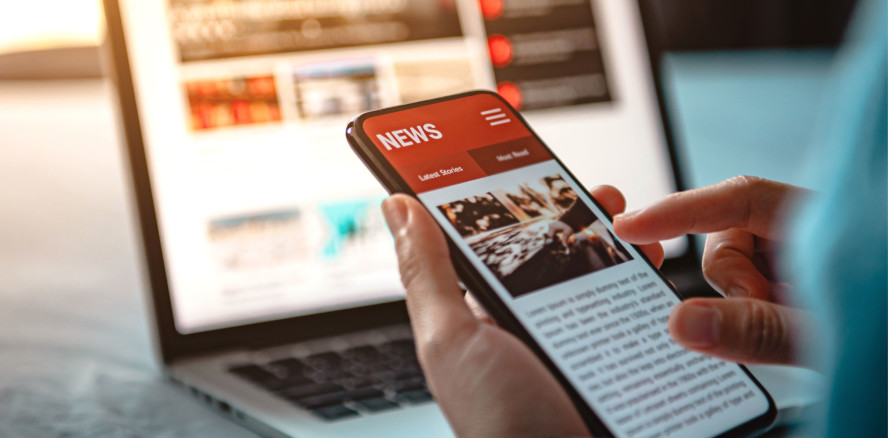 Man scrollt und scrollt - Was macht exzessiver News-Konsum mit uns?