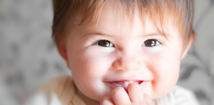 FDI-Studie: Kinder erhalten zu spät Zahnuntersuchungen