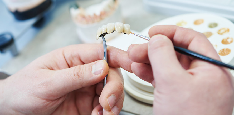 Erhöhung der Festzuschüsse für Zahnersatz um 10 Prozent