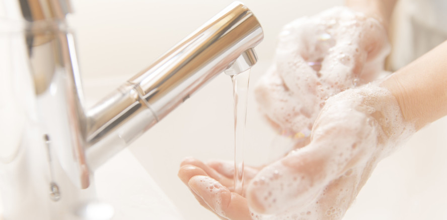 Händewaschen gegen Krankheiten: Temperatur spielt keine Rolle