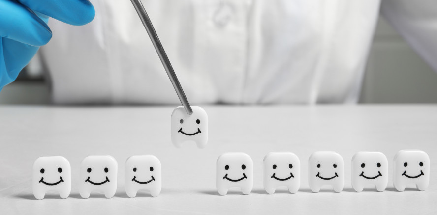 Paradox: Indischer Zahnarzt sammelt fast 65.000 Zähne