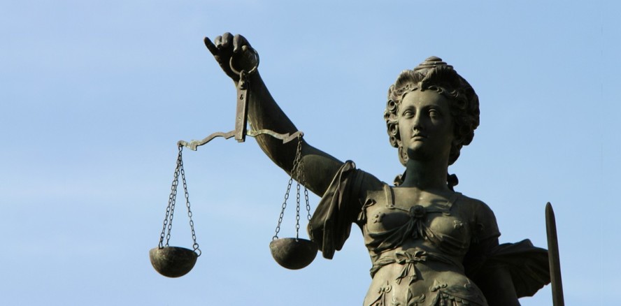 Praxisdokumentation lohnt sich: Zahnarzt gewinnt vor Gericht