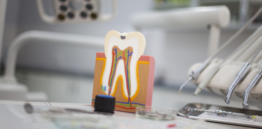 Wie Peptide die Kariesbehandlung revolutionieren