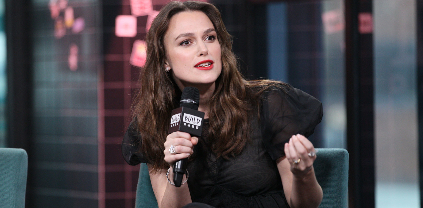 Keira Knightley zupft „Yesterday“ auf ihren Zähnen