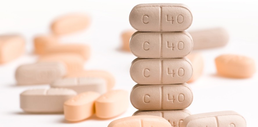 Knochenabbau: Wenn Medikamente den Kieferknochen zerstören