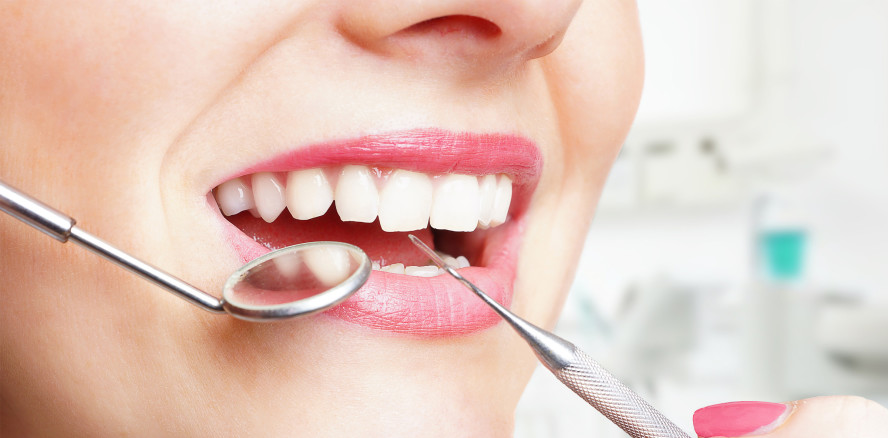 Fast eine Milliarde Euro zahlen Österreicher für Zahnarztleistungen