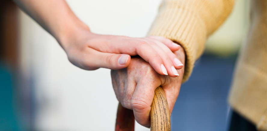 Mundgesundheit Pflegebedürftiger bleibt große Herausforderung