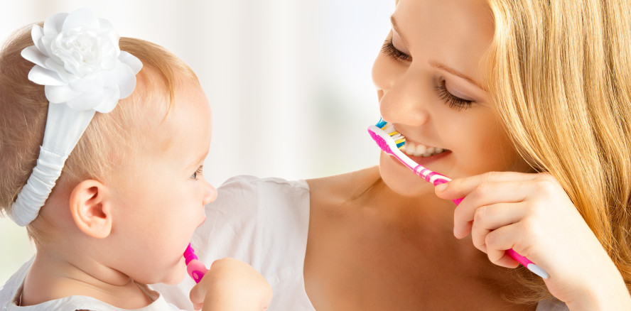 Für eine bessere Mundgesundheit von Mutter und Kind