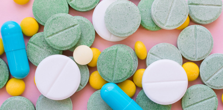 Opioide schlechter als NSAID und Paracetamol bei Zahnschmerzen