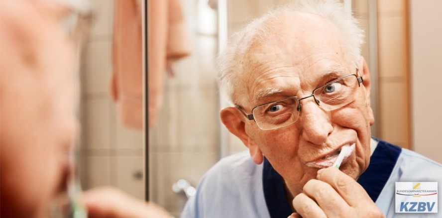 Stärkung der Mundgesundheit bei Pflegebedürftigen