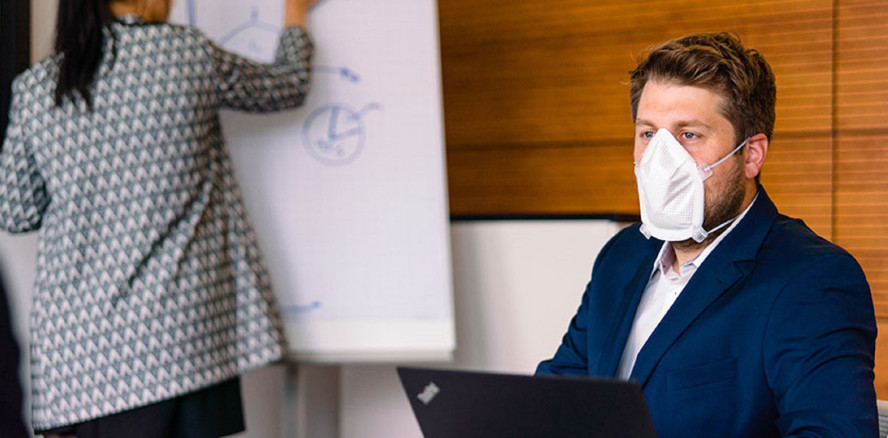 Eine Maske für alle Fälle für kontaktintensive Berufsgruppen