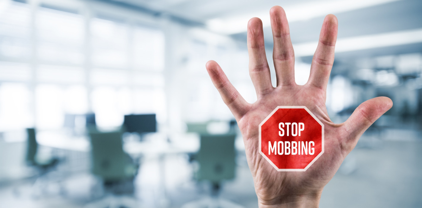 Mobbing: Wie Mitarbeitende schlechte Führung belohnen