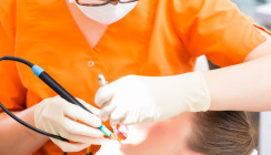 Pulverstrahlsysteme in der parodontalen Erhaltungstherapie