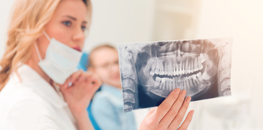 Röntgen: Risiko für Meningeome und Schilddrüsenkrebs?