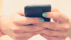 Mit regelmäßigen SMS zu gesünderen Kinderzähnen?