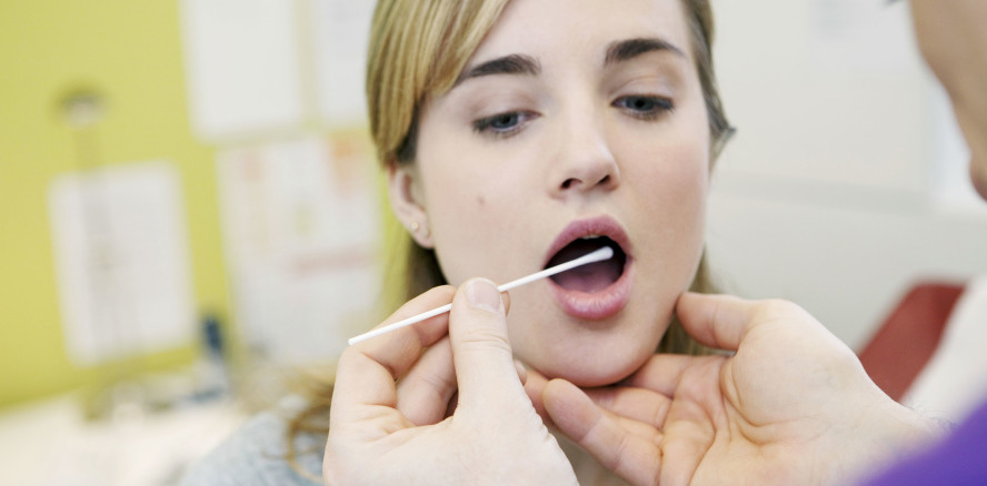 Mittels Spucktest Corona im Speichel nachweisen