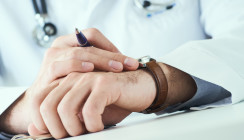 Ärzte haben die längsten Arbeitszeiten im Gesundheitswesen