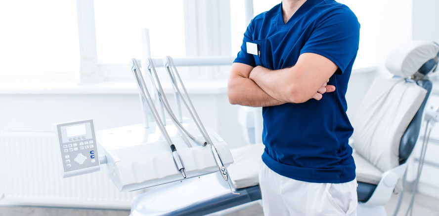 Götter in Weiss oder im bunten T-Shirt?