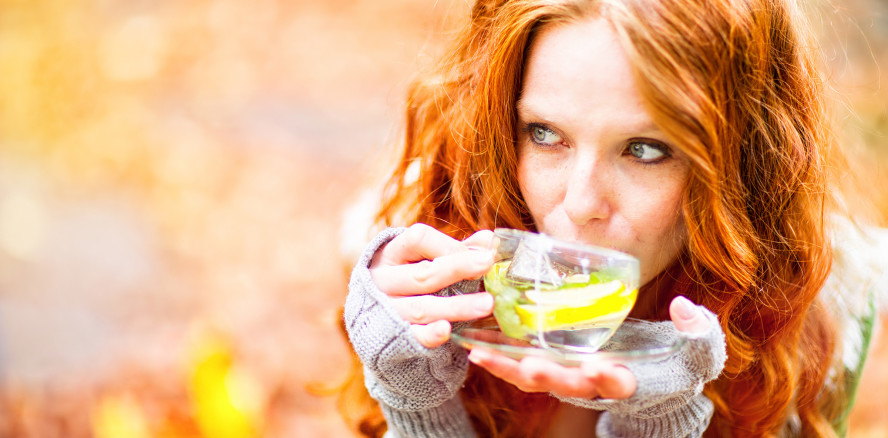 Aromatisierter Früchtetee: Risiko für die Zähne?