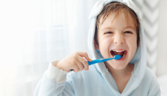 Kinder- und Babyzahnpasten im Test: Preiswert heißt nicht schlechter