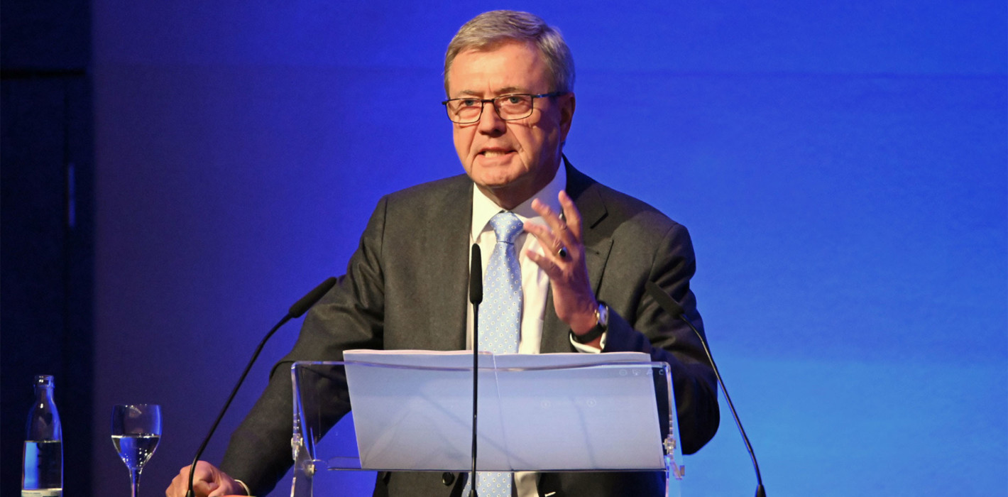 Dr. Wolfgang Eßer: „Das Maß ist voll, Herr Minister!“