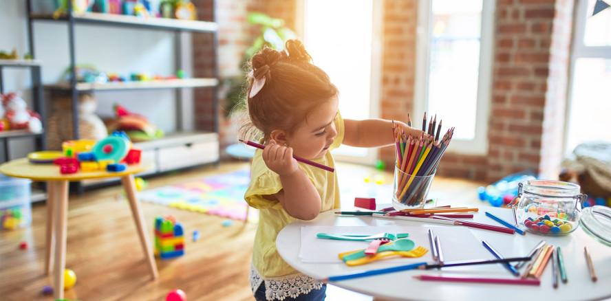 Kinderbetreuung in Corona-Zeiten: ZFA sind systemrelevante Berufe