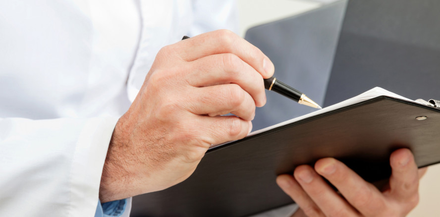 Prozess gegen Zahnarzt wegen Fehlbehandlung