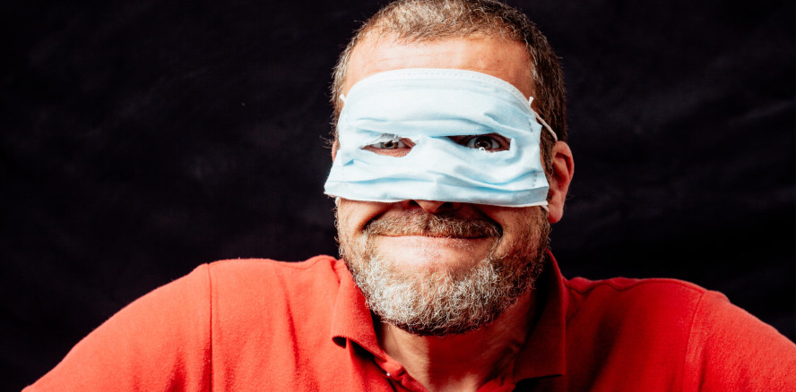 Verantwortungslos? Zahnarzt widersetzt sich der Maskenpflicht