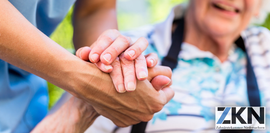 Notstand bei der Mundhygiene von Pflegebedürftigen
