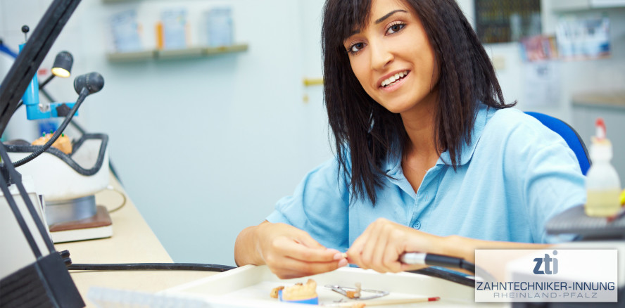 Zahntechnik: Ausbildungsvergütung angepasst