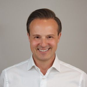authorImage