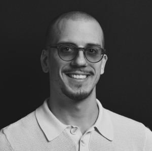 authorImage