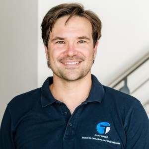 authorImage
