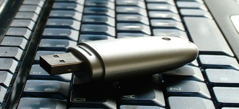 eGK: USB-Stick als Speichermedium wird getestet