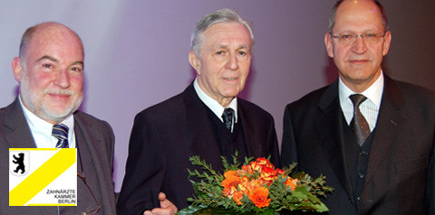 „Silberne Ehrennadel“ an Dr. Friedrich-Karl Noack