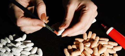 Illegaler Internetversand: Zollfahnder beschlagnahmen tonnenweise Arzneifälschungen