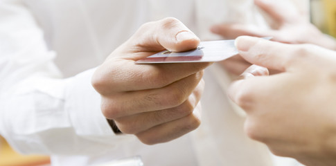 DAK startet mit Ausgabe der elektronischen Gesundheitskarte