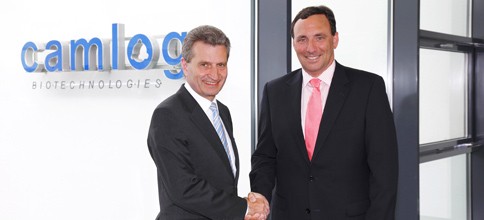 Der Ministerpräsident des Landes Baden-Württemberg, Günther Oettinger, zu Gast bei CAMLOG